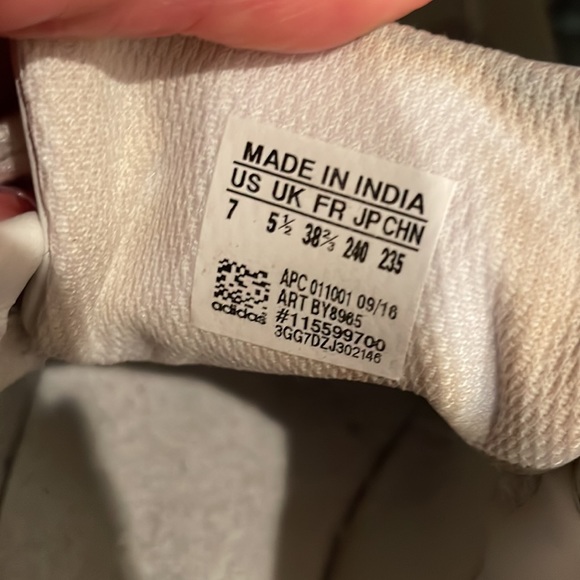 Adidas Stan Smith Shoes - Picture 10 of 10